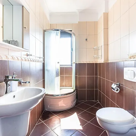 Penthouse, 3 Bedroom With Super Sea View Veranda Sarande