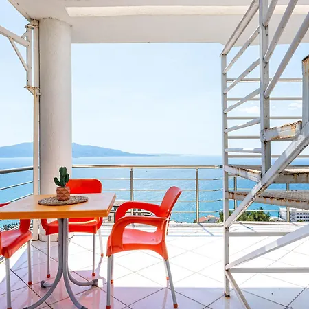 Penthouse, 3 Bedroom With Super Sea View Veranda Apartment *